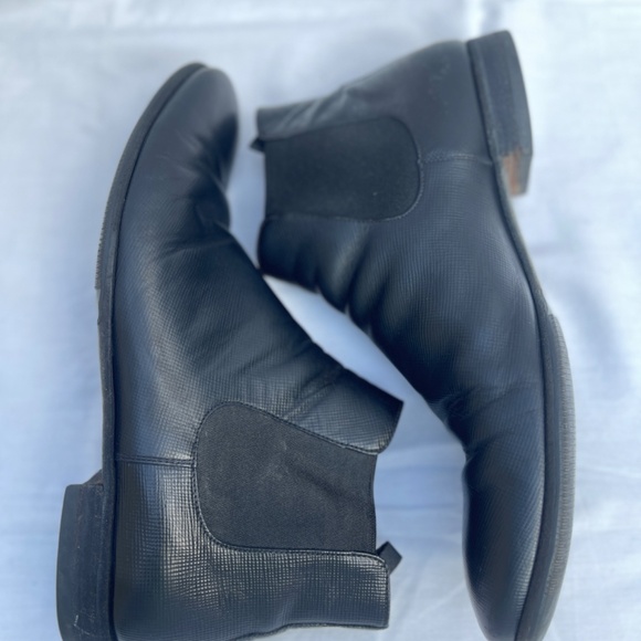 PRADA Mens leather chelsea black boots. Size 10. main image 5